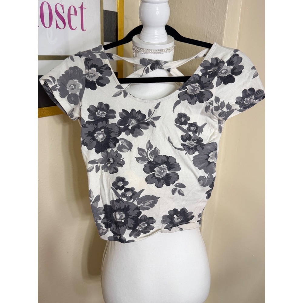 Prince & Fox Womens Floral Strappy Back Crop Top Grey White Small